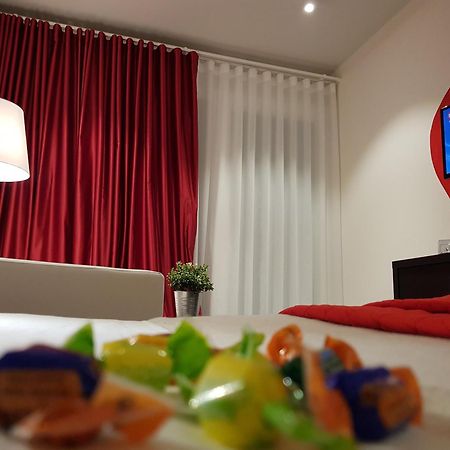 B&B Gardacharme Desenzano del Garda Oda fotoğraf