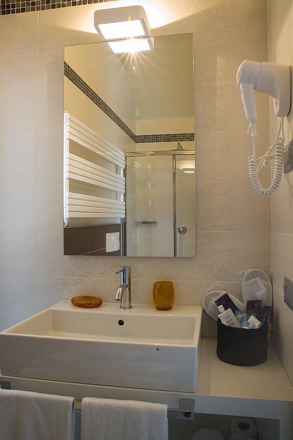 B&B Gardacharme Desenzano del Garda Dış mekan fotoğraf