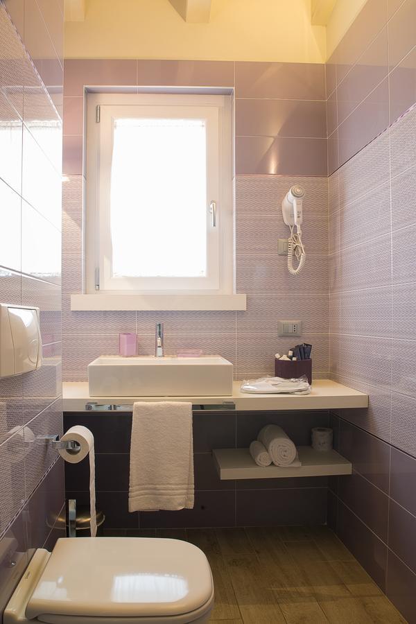 B&B Gardacharme Desenzano del Garda Dış mekan fotoğraf