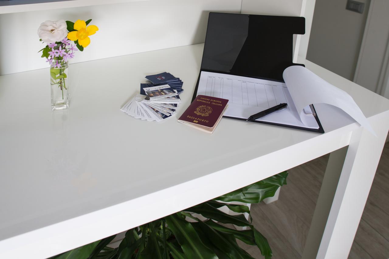 B&B Gardacharme Desenzano del Garda Dış mekan fotoğraf