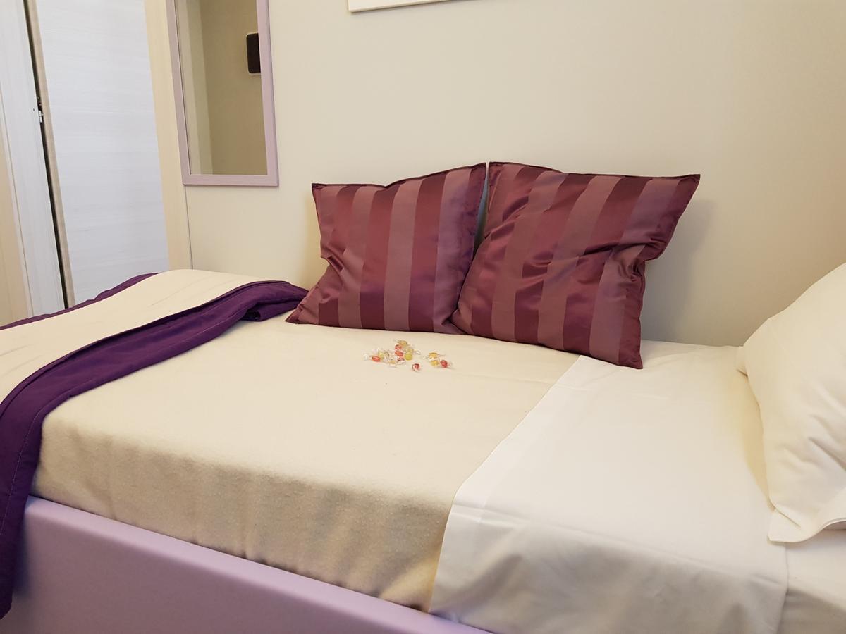 B&B Gardacharme Desenzano del Garda Dış mekan fotoğraf